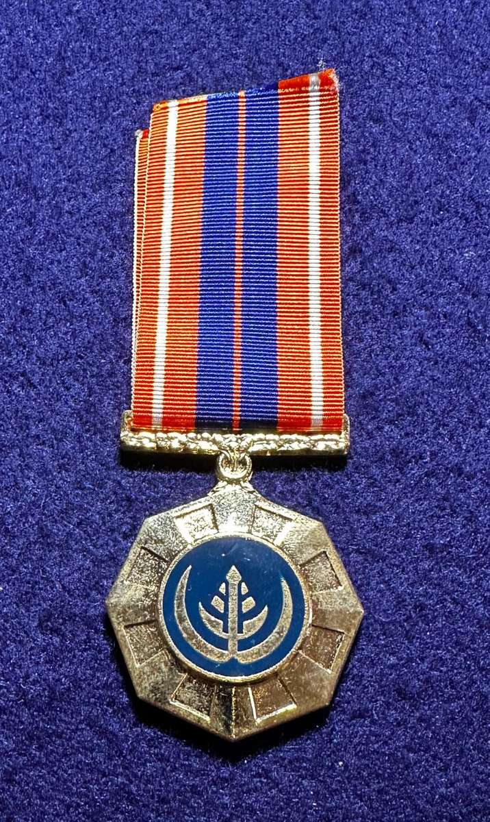 SADF Pro-Patria Medal and Cunene Blazer Pin - Fullsize - No 337313