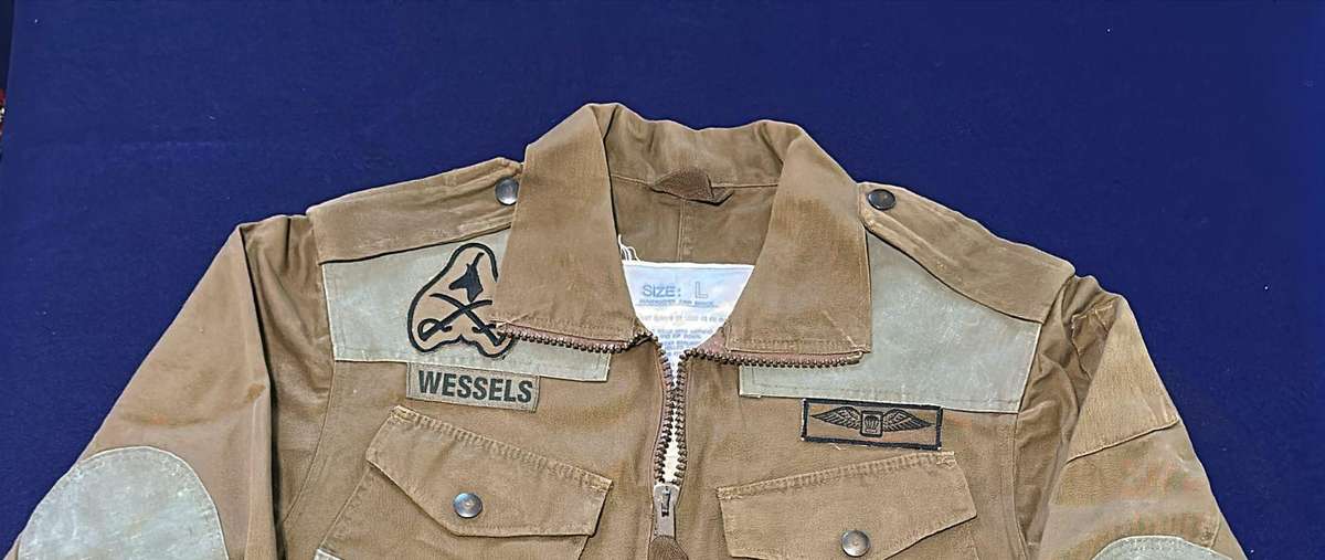 SADF Para Jacket (Slangvel) - Large - 1988 - Named Wessels, PTI_Wings, with Whistle on Lanyard