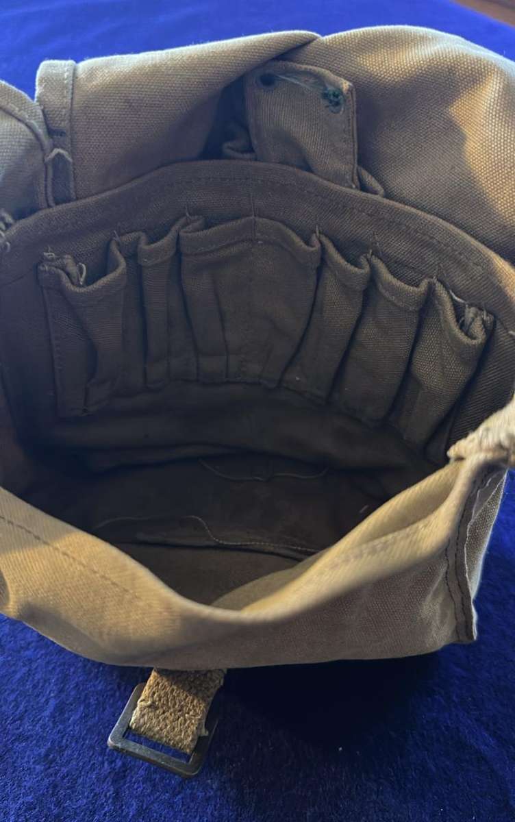 Rhodesian Pouch - 20cm x 20cm x 8cm wide - To SAS, Selous Scout Warrant Officer