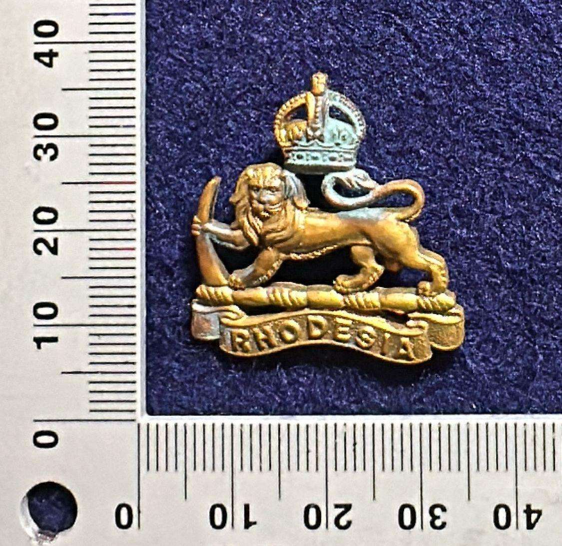Rhodesian Cap Badge - Staff Corps 1050s - 1953 - FIRMIN LONDON