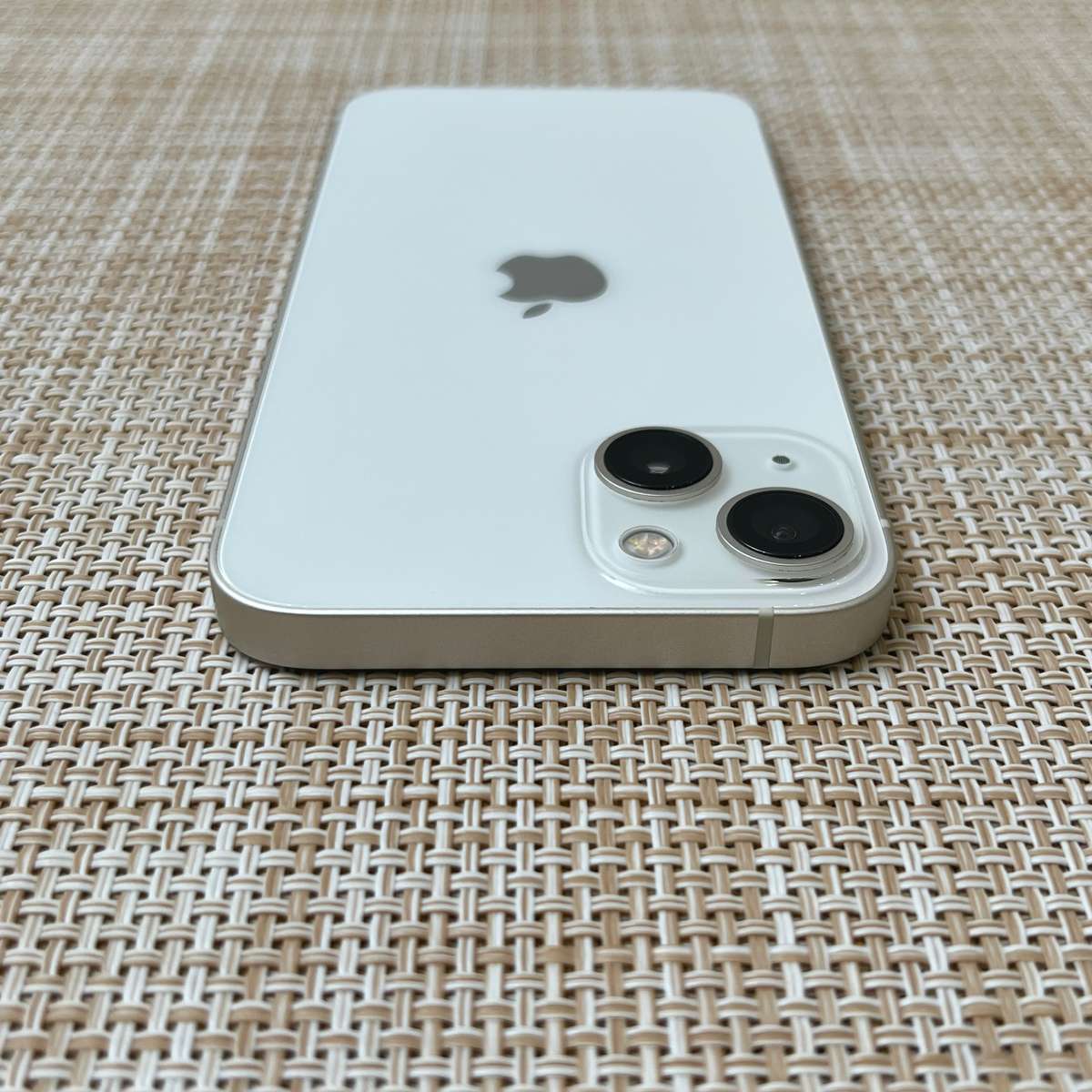 Apple iPhone 13 Starlight 256GB (3 Month Warranty)