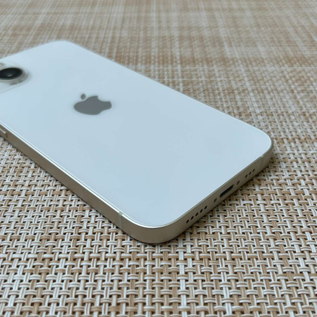 Apple iPhone 13 Starlight 256GB (3 Month Warranty)