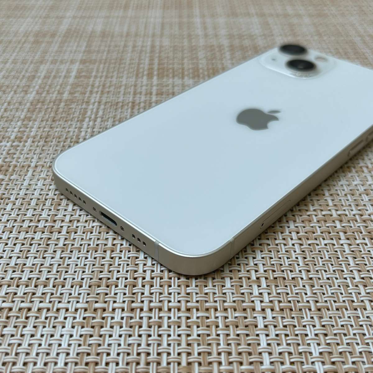 Apple iPhone 13 Starlight 256GB (3 Month Warranty)