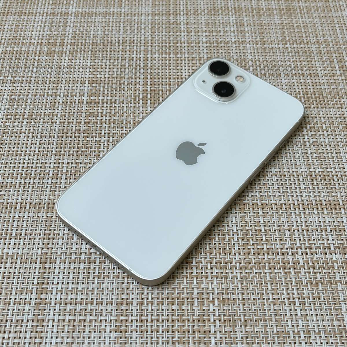 Apple iPhone 13 Starlight 256GB (3 Month Warranty)