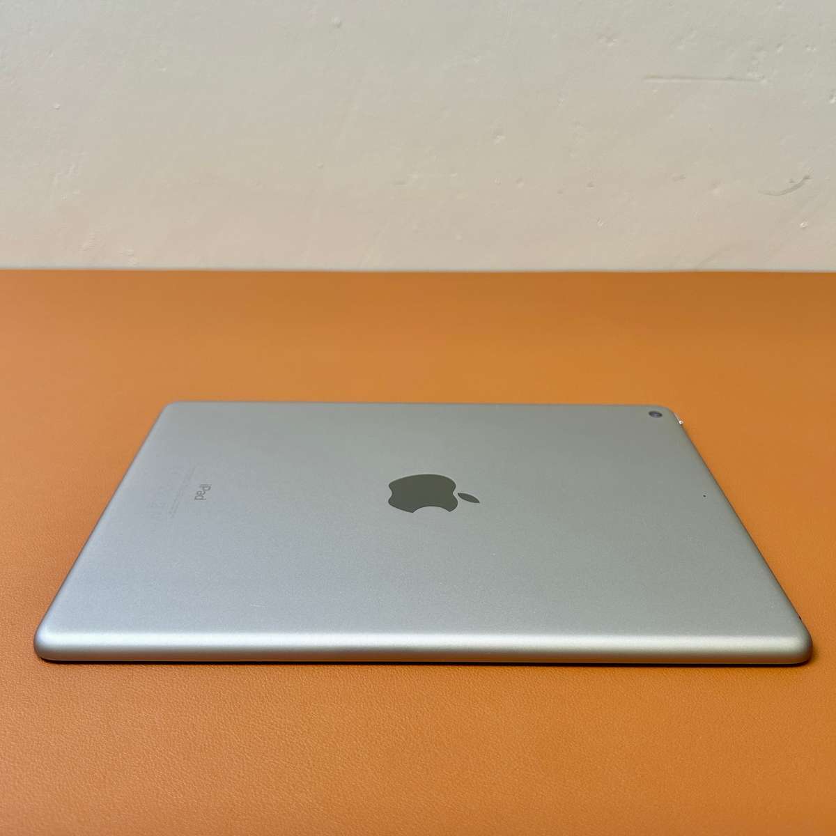 Apple iPad 5th Gen 9.7 Inch | Space Grey | 32GB | WiFi (1 Month Warranty)