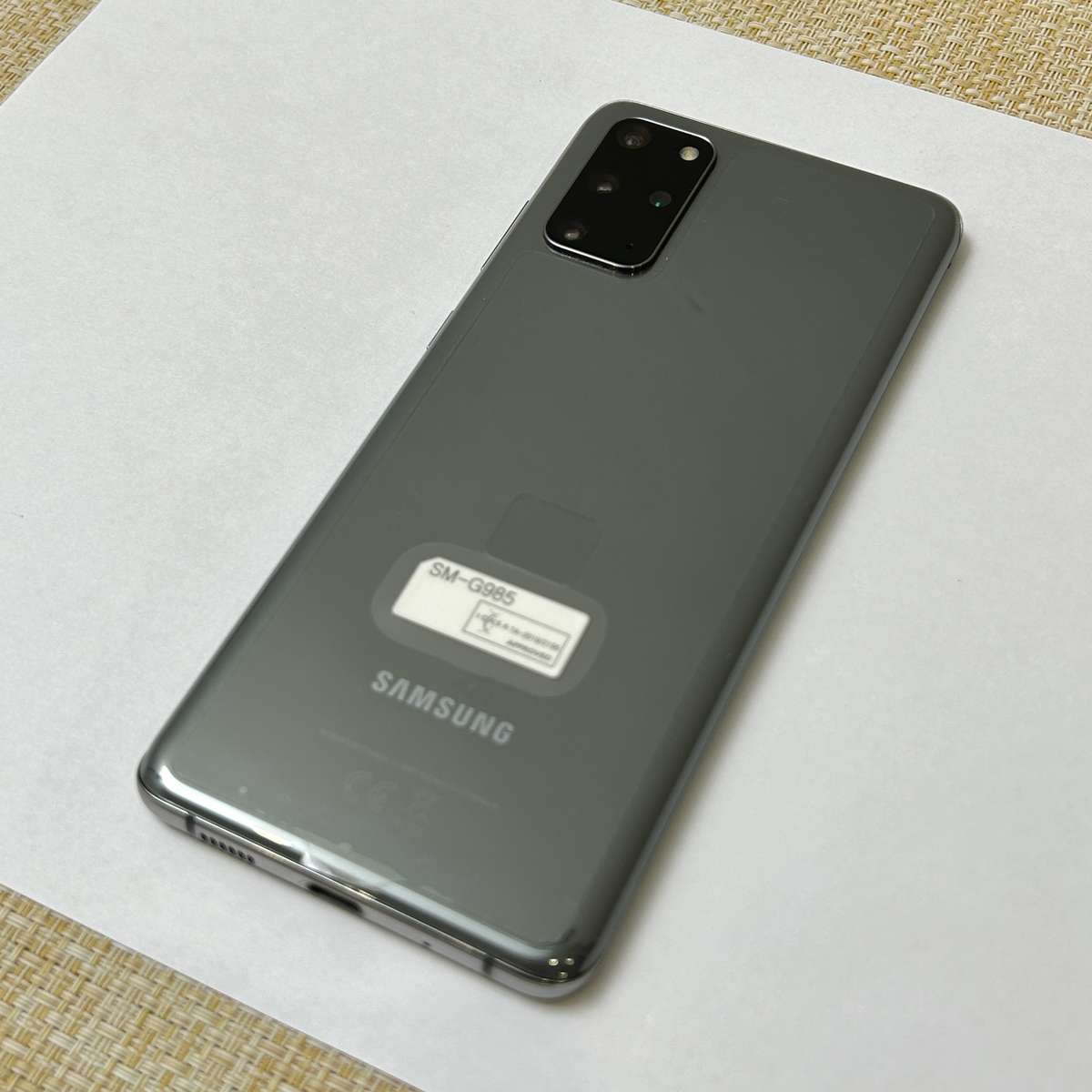 Samsung Galaxy S20 Plus Cosmic Grey 128GB - Cracked Screen