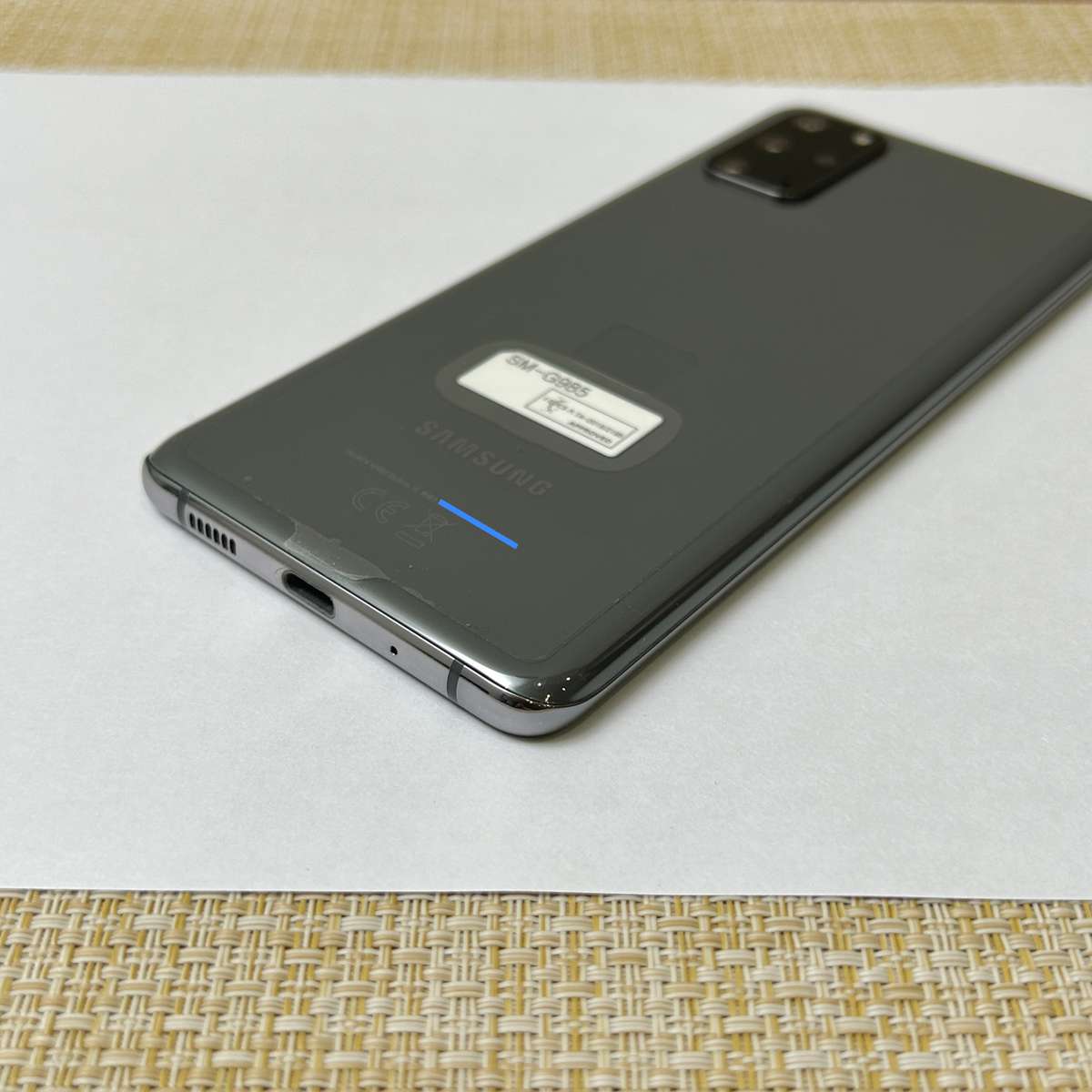 Samsung Galaxy S20 Plus Cosmic Grey 128GB - Cracked Screen