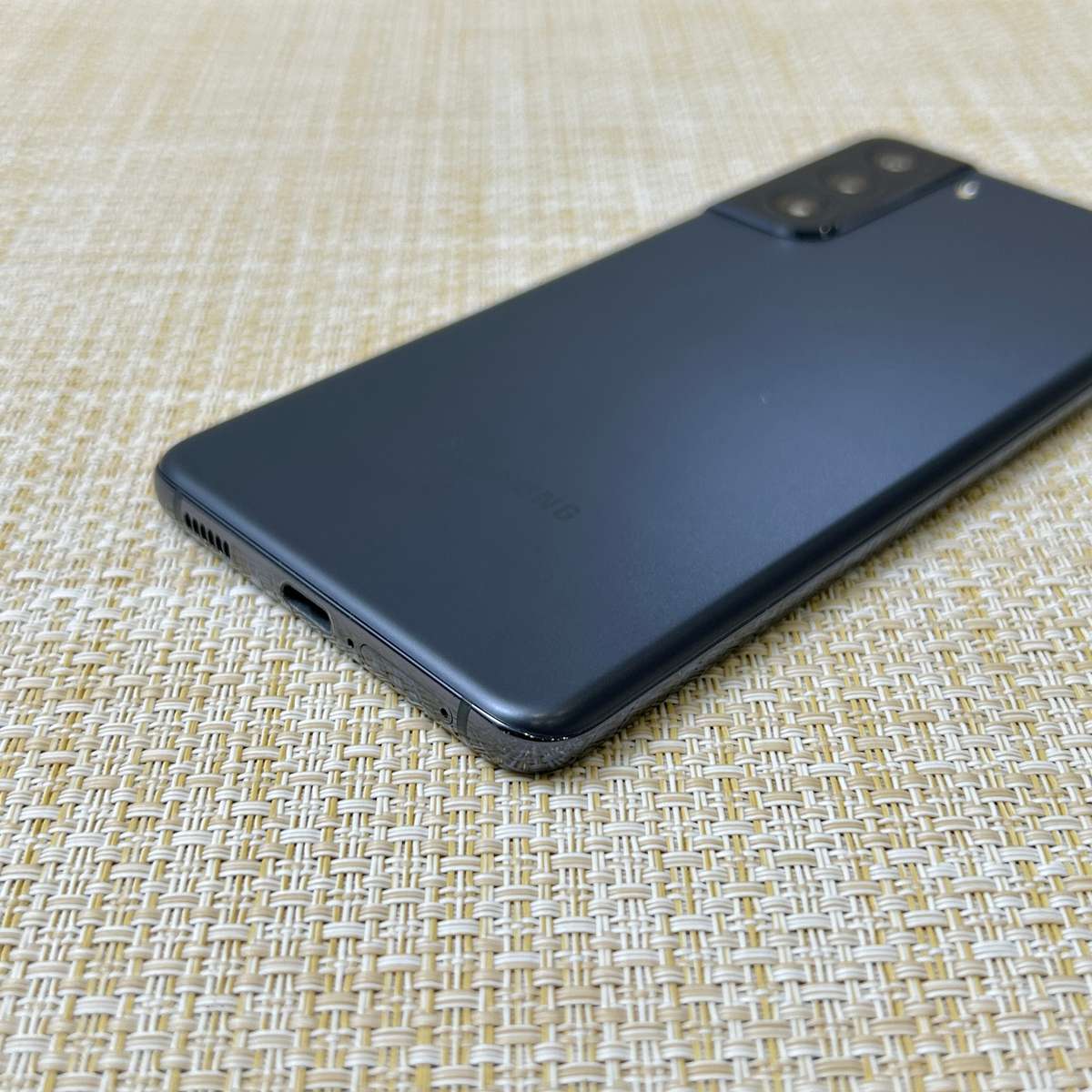 Samsung Galaxy S21 5G Phantom Gray 256GB (3 Month Warranty)