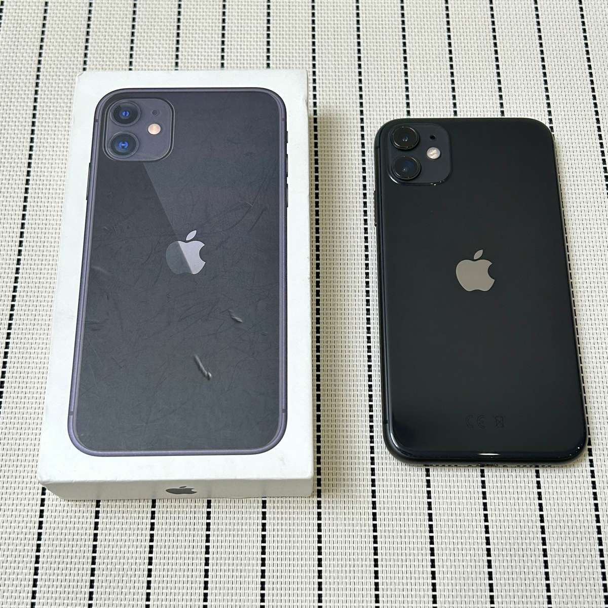 Apple iPhone 11 Black 64GB (1 Month Warranty)