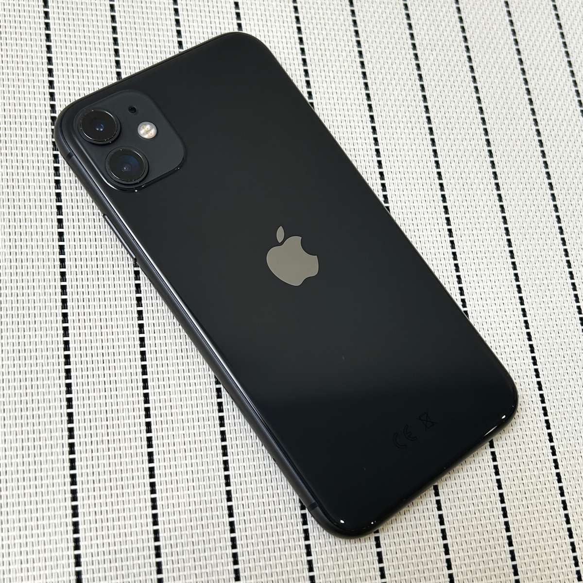 Apple iPhone 11 Black 64GB (1 Month Warranty)
