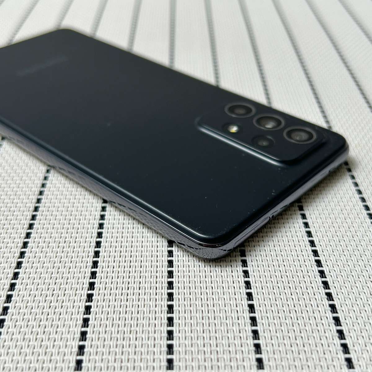 Samsung Galaxy A52s 5G | Awesome Black | 128GB (1 Month Warranty)