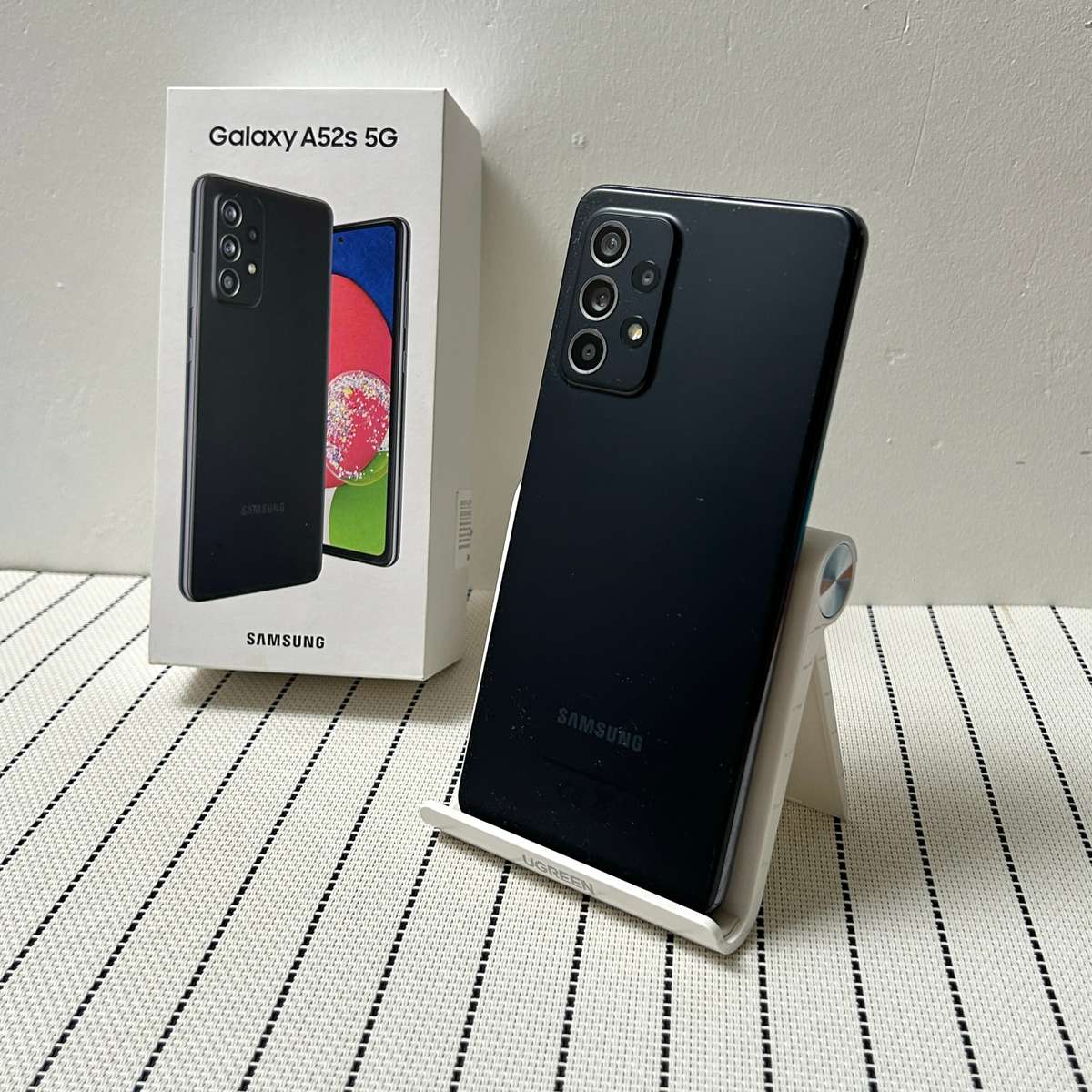 Samsung Galaxy A52s 5G | Awesome Black | 128GB (1 Month Warranty)