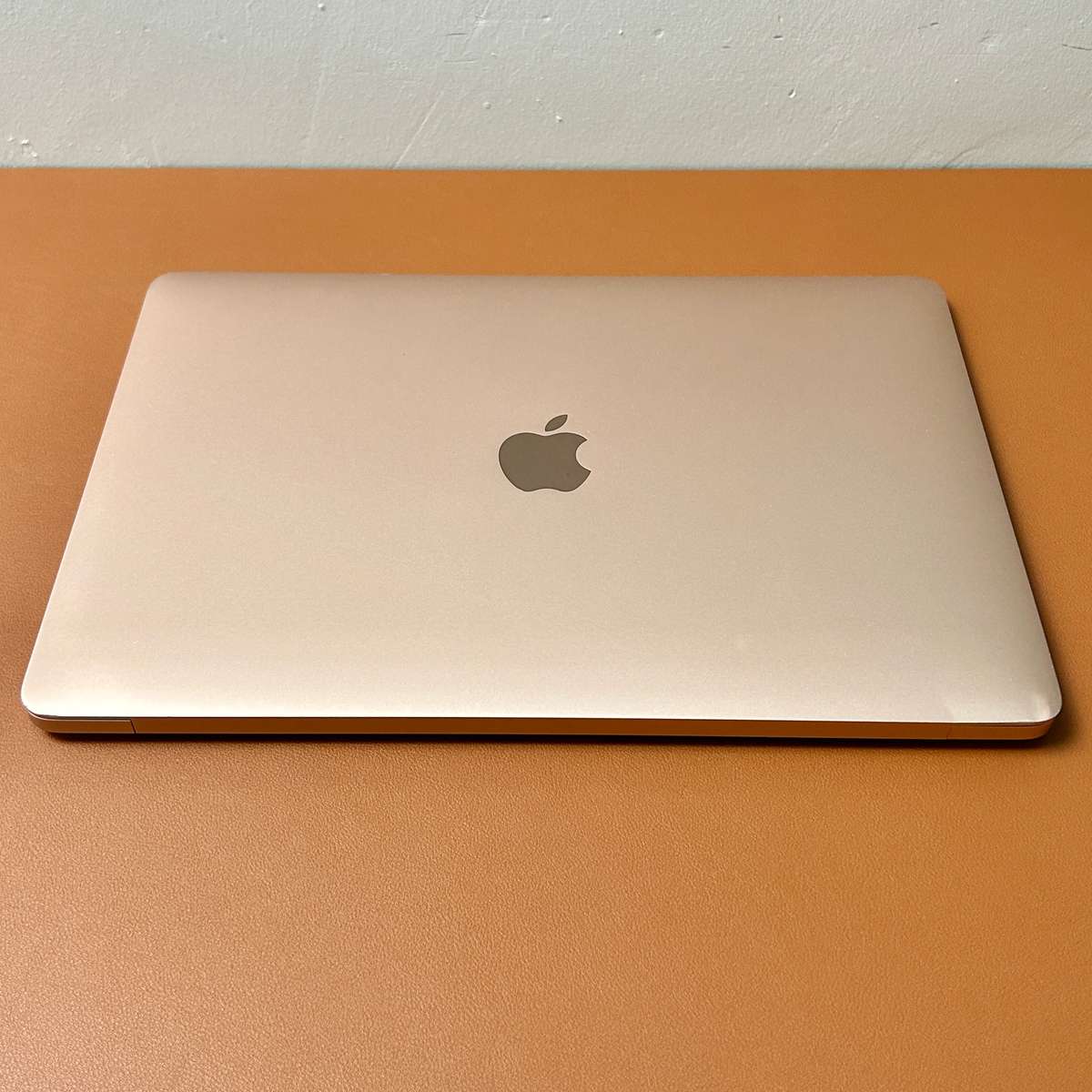 Apple MacBook Air 13 Inch 2020 | M1 Chip | RoseGold | 256GB SSD/8GB RAM | (Read Ad)