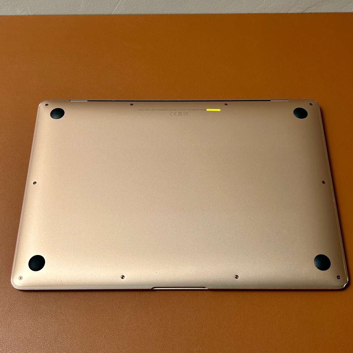 Apple MacBook Air 13 Inch 2020 | M1 Chip | RoseGold | 256GB SSD/8GB RAM | (Read Ad)