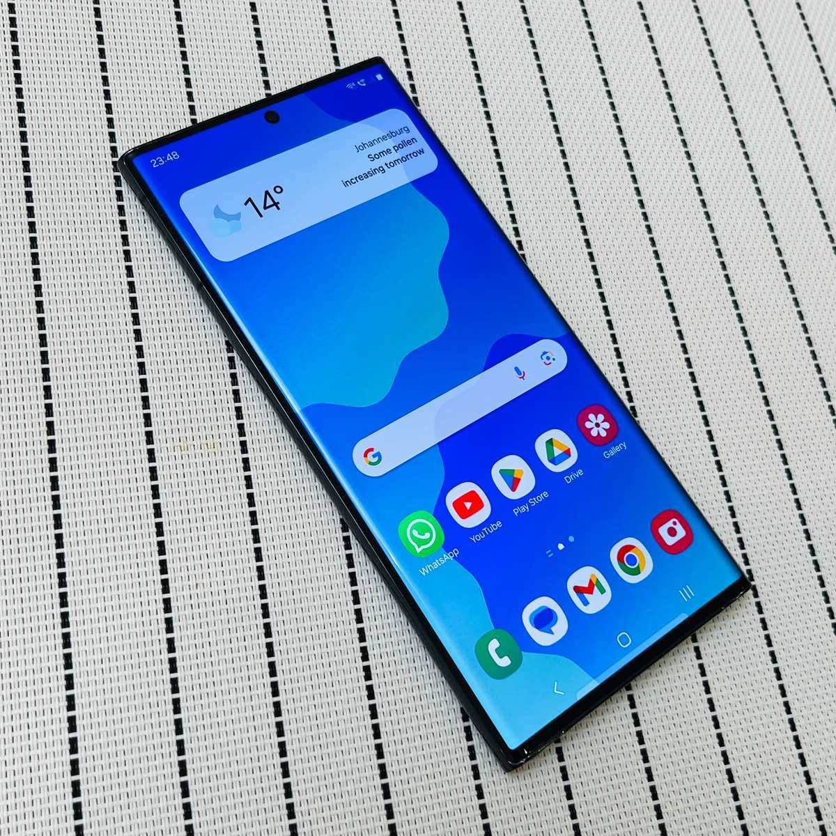 Samsung Galaxy S22 Ultra | Phantom Black | 256GB | Dual Sim (3 Month Warranty)