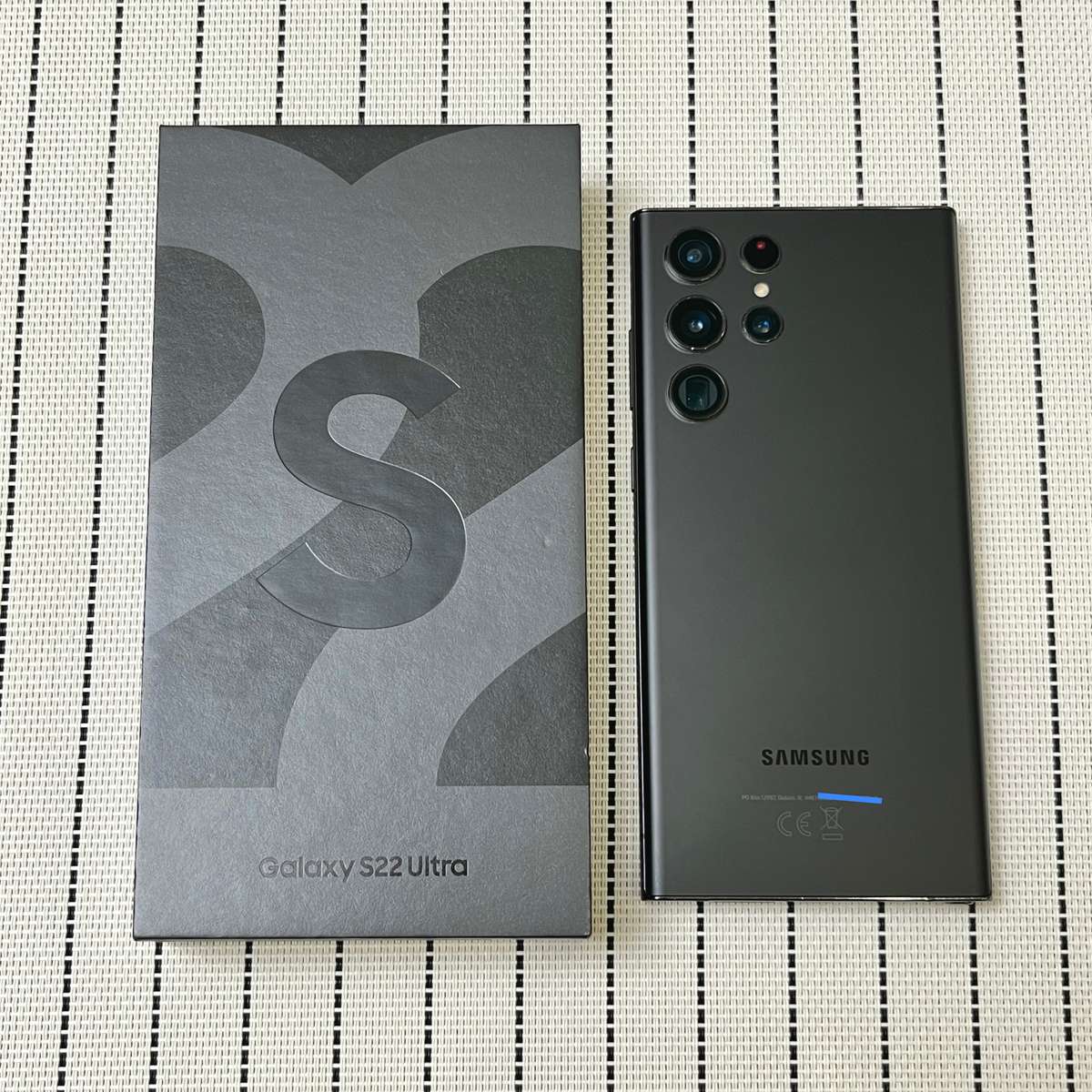 Samsung Galaxy S22 Ultra | Phantom Black | 256GB | Dual Sim (3 Month Warranty)