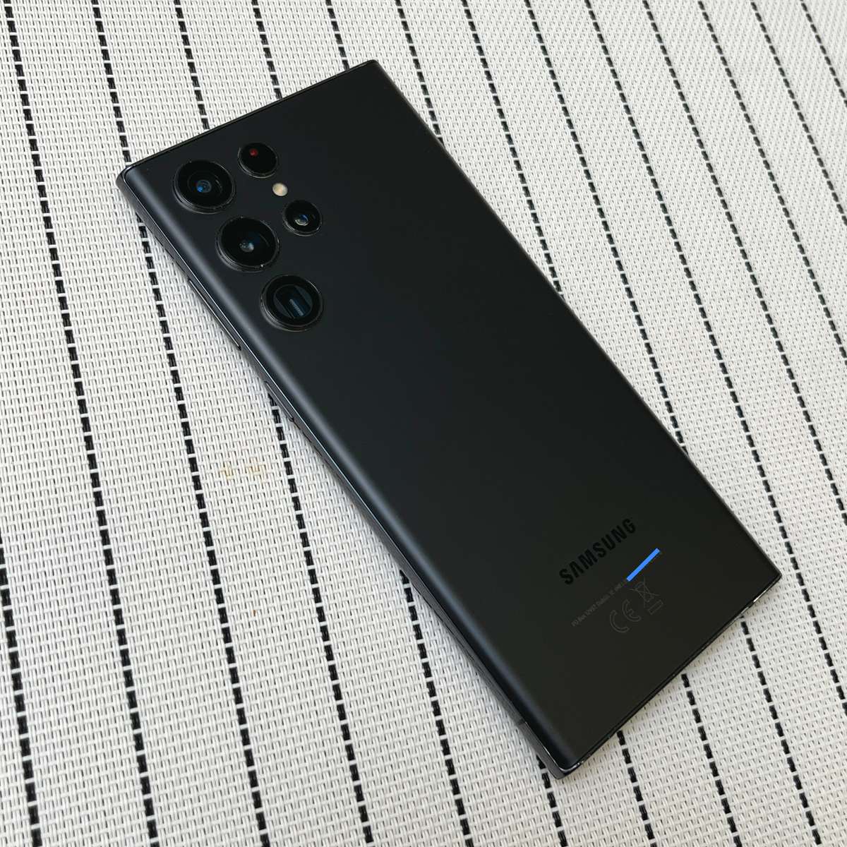 Samsung Galaxy S22 Ultra | Phantom Black | 256GB | Dual Sim (3 Month Warranty)