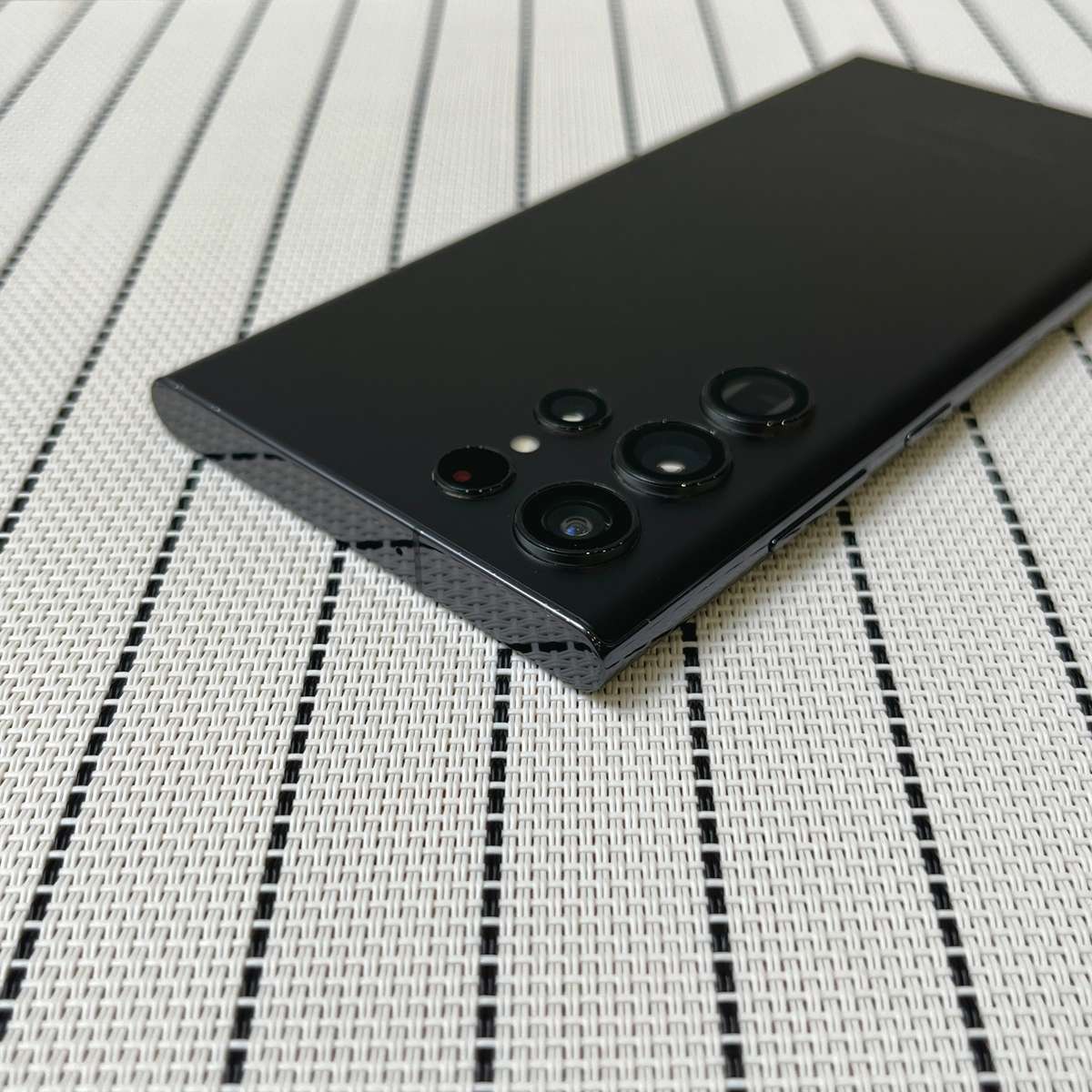 Samsung Galaxy S22 Ultra | Phantom Black | 256GB | Dual Sim (3 Month Warranty)