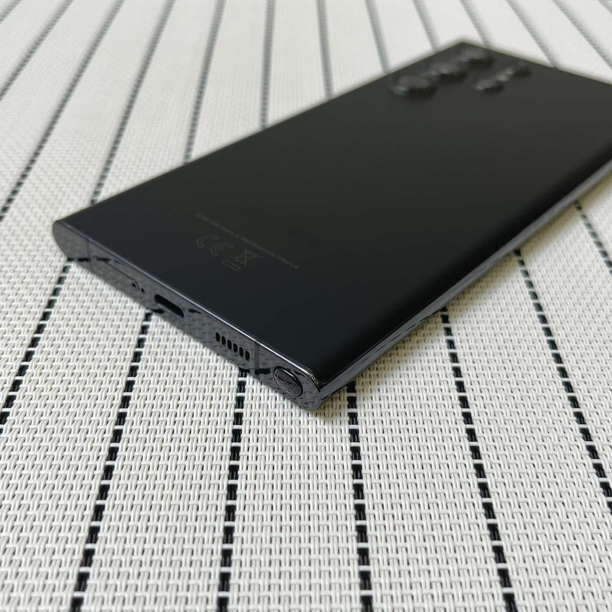 Samsung Galaxy S22 Ultra | Phantom Black | 256GB | Dual Sim (3 Month Warranty)