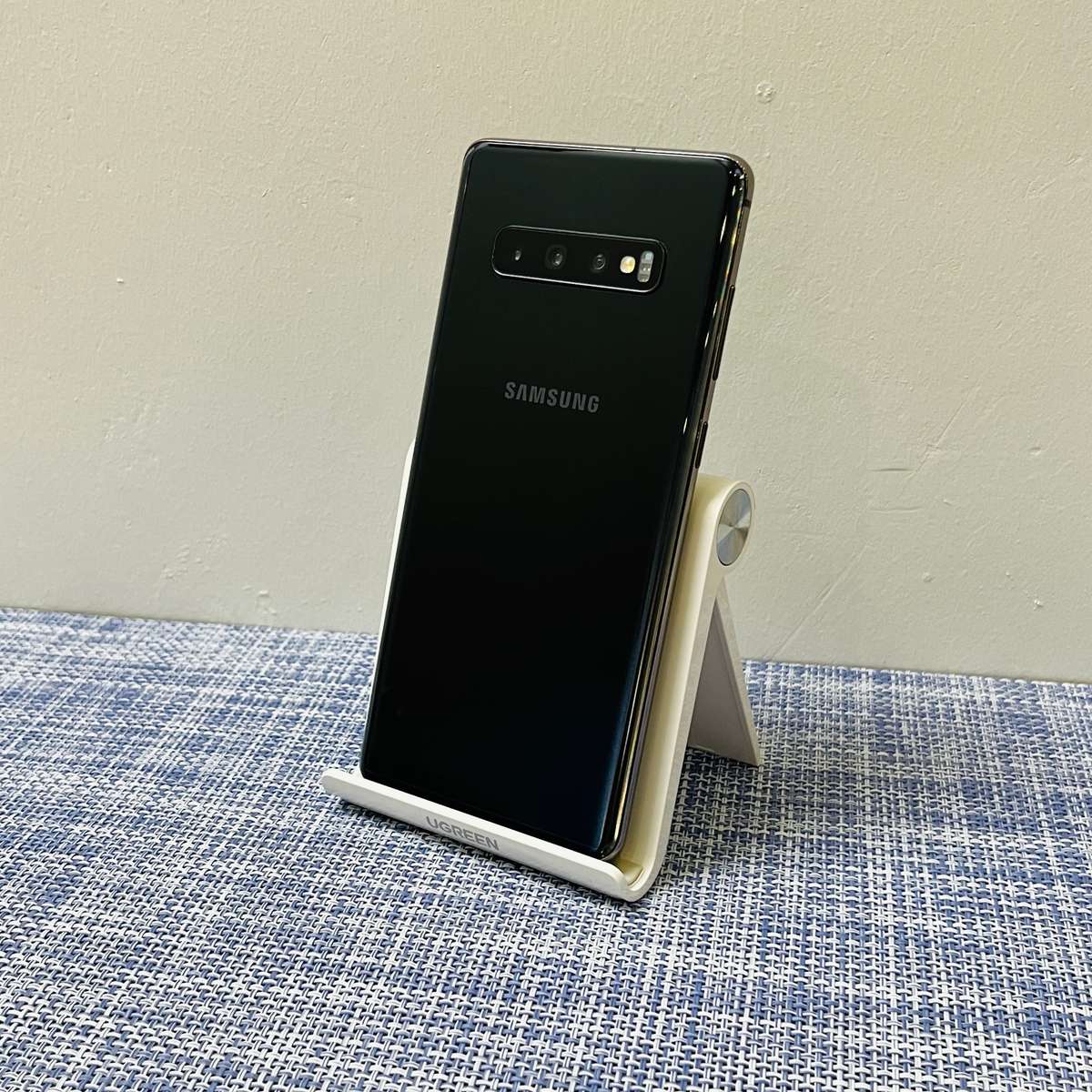 Samsung Galaxy S10 Plus Prism Black 128GB (Read Ad Description)