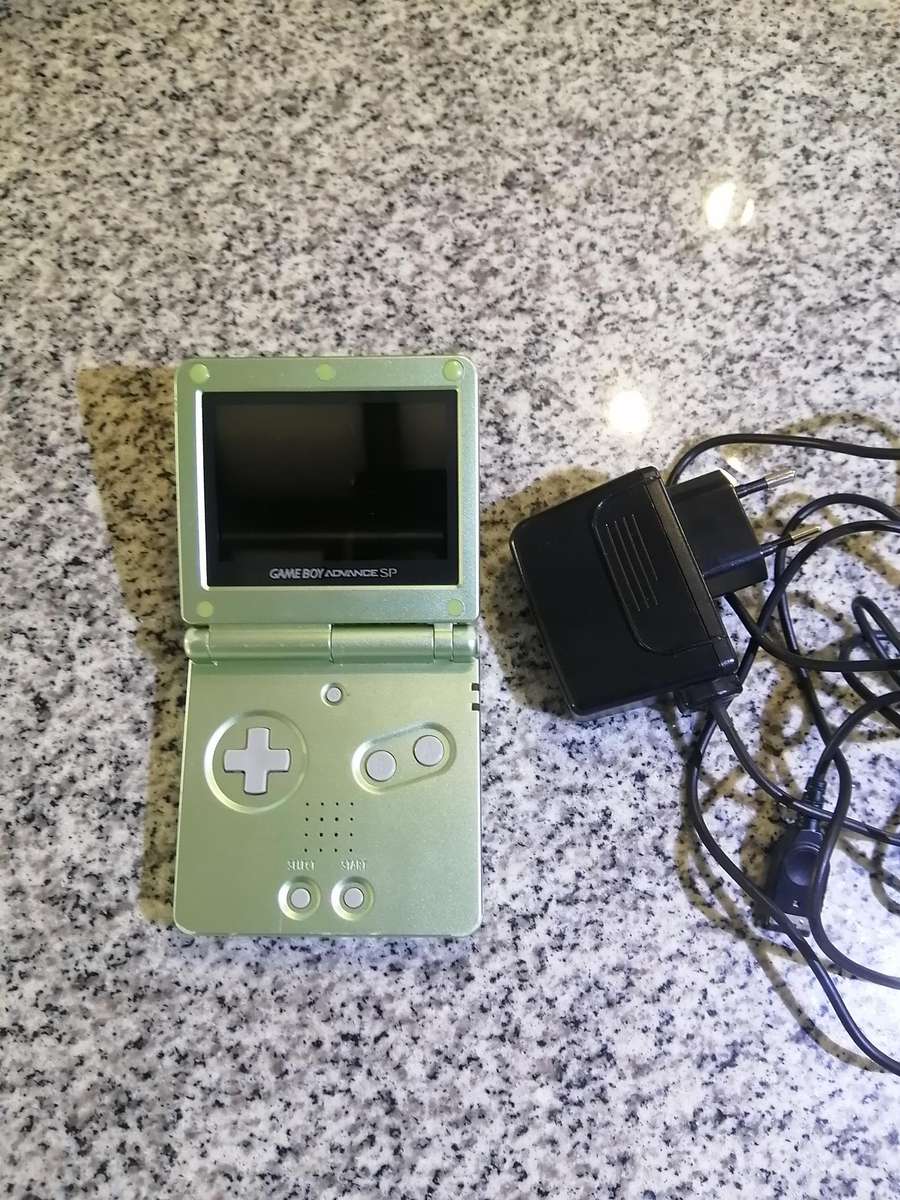 Game Boy Advance SP 101