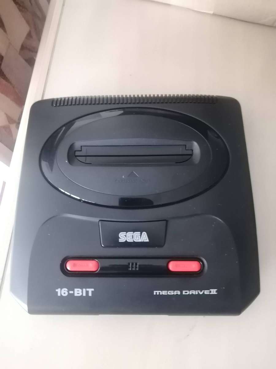 Sega MegaDrive 2 Console