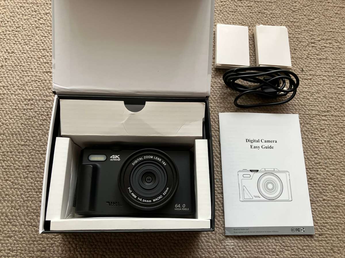 4K Compact Digital Camera, 64MP, 18x digital zoom