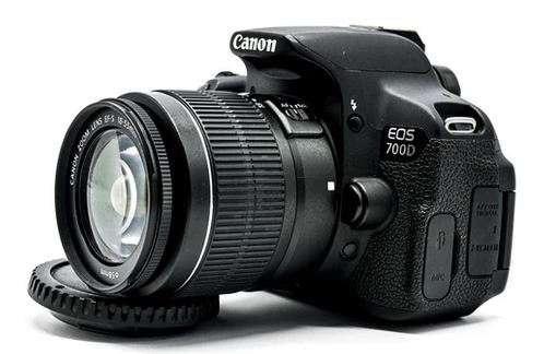 Canon EOS 700D, 18-55mm lens, camera bag