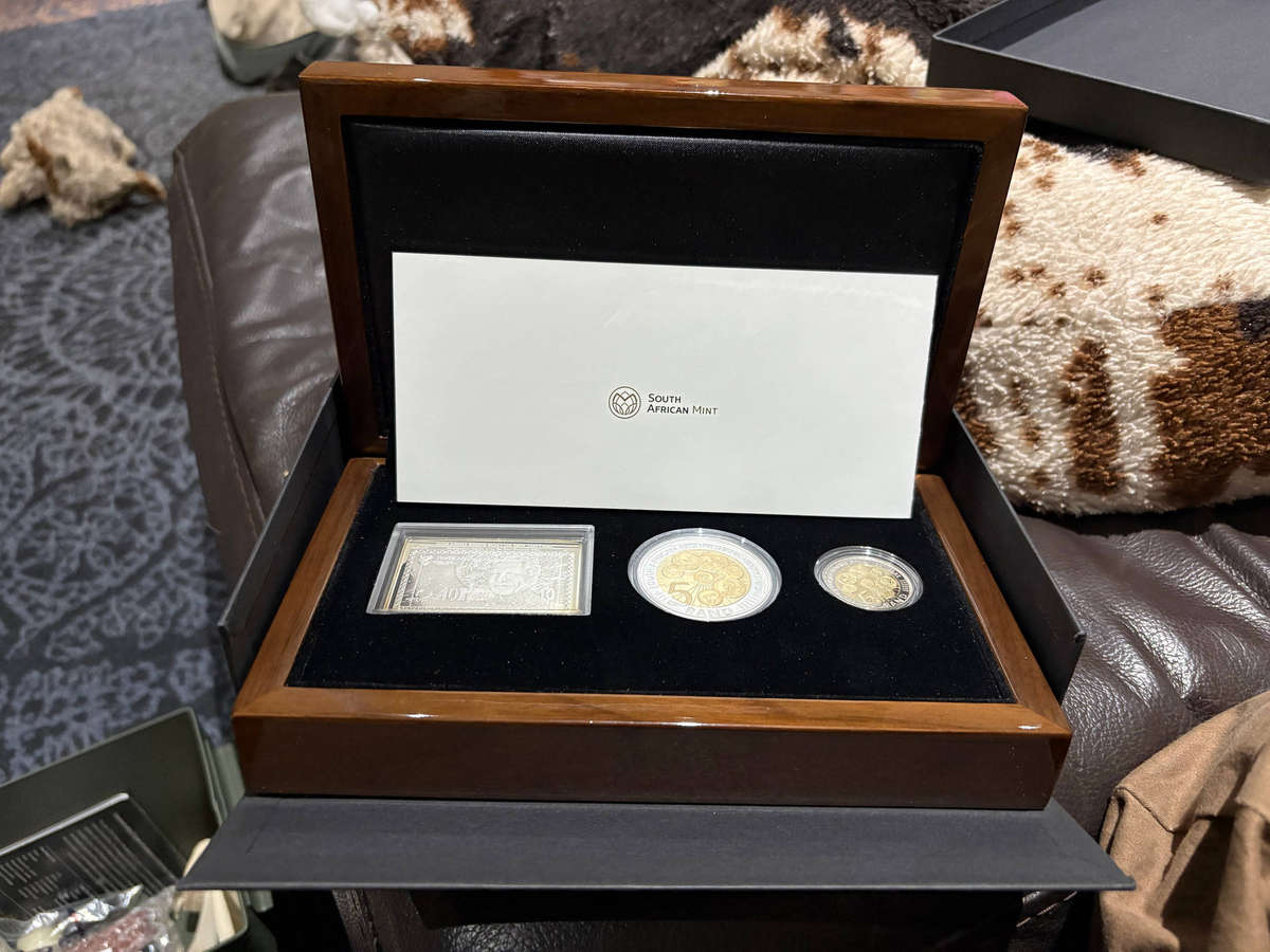 2021 South African Reserve Bank R5 Proof Coin Set with 10 Rand Silver Banknote