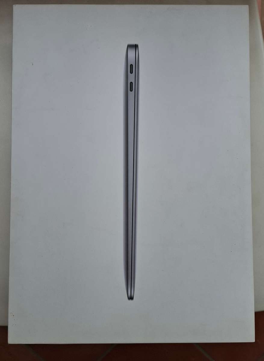 MacBook Air M1 13.3 Inch