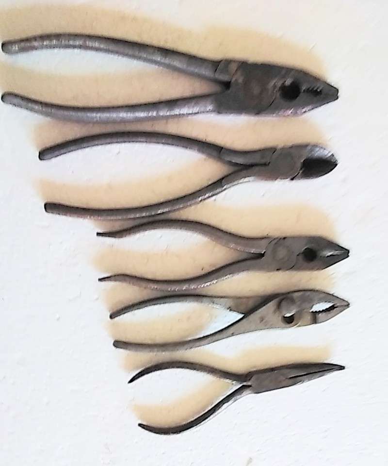 5 Vintage Pliers