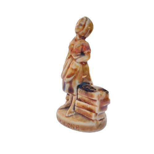 Wade Molly Malone Figurine Made in Ireland