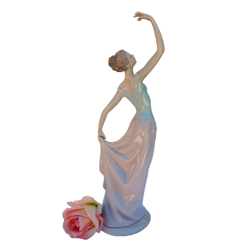 Nao by Lladro The Dance is over #1204 Ballerina Figurine