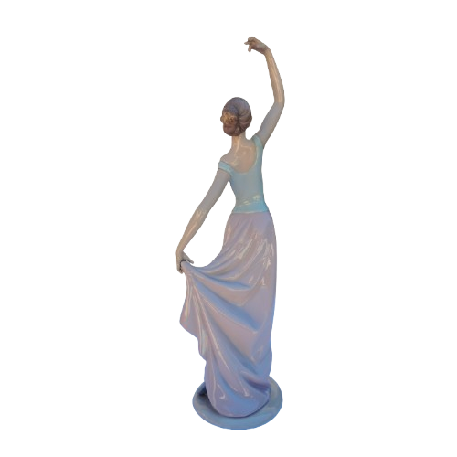 Nao by Lladro The Dance is over #1204 Ballerina Figurine