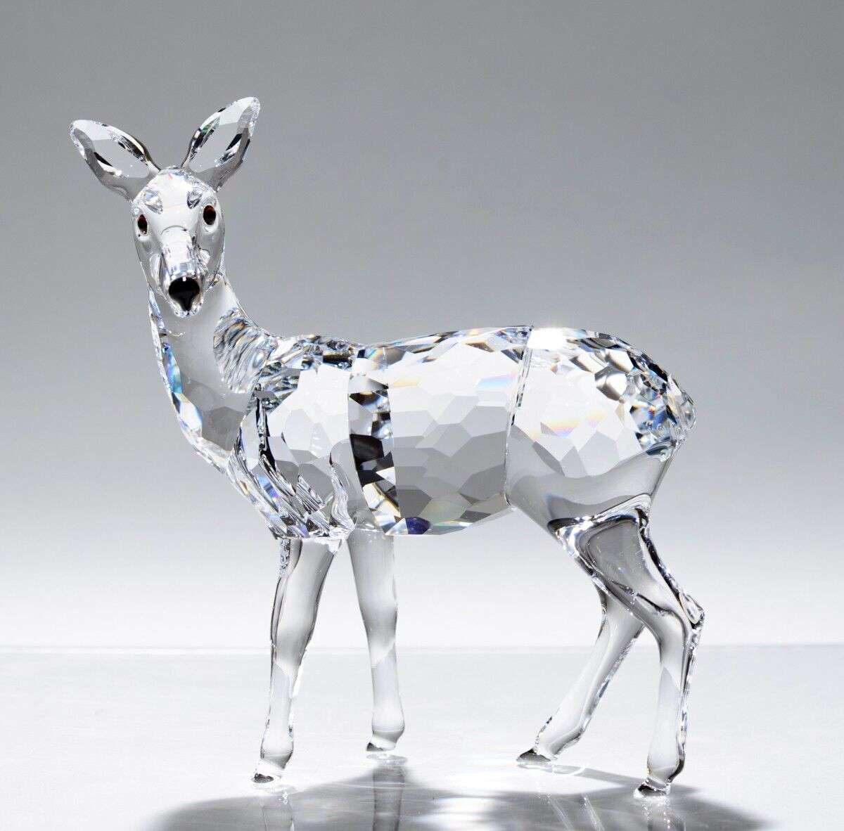 Swarovski Crystal Doe Deer Retired Rare Encounters' collection