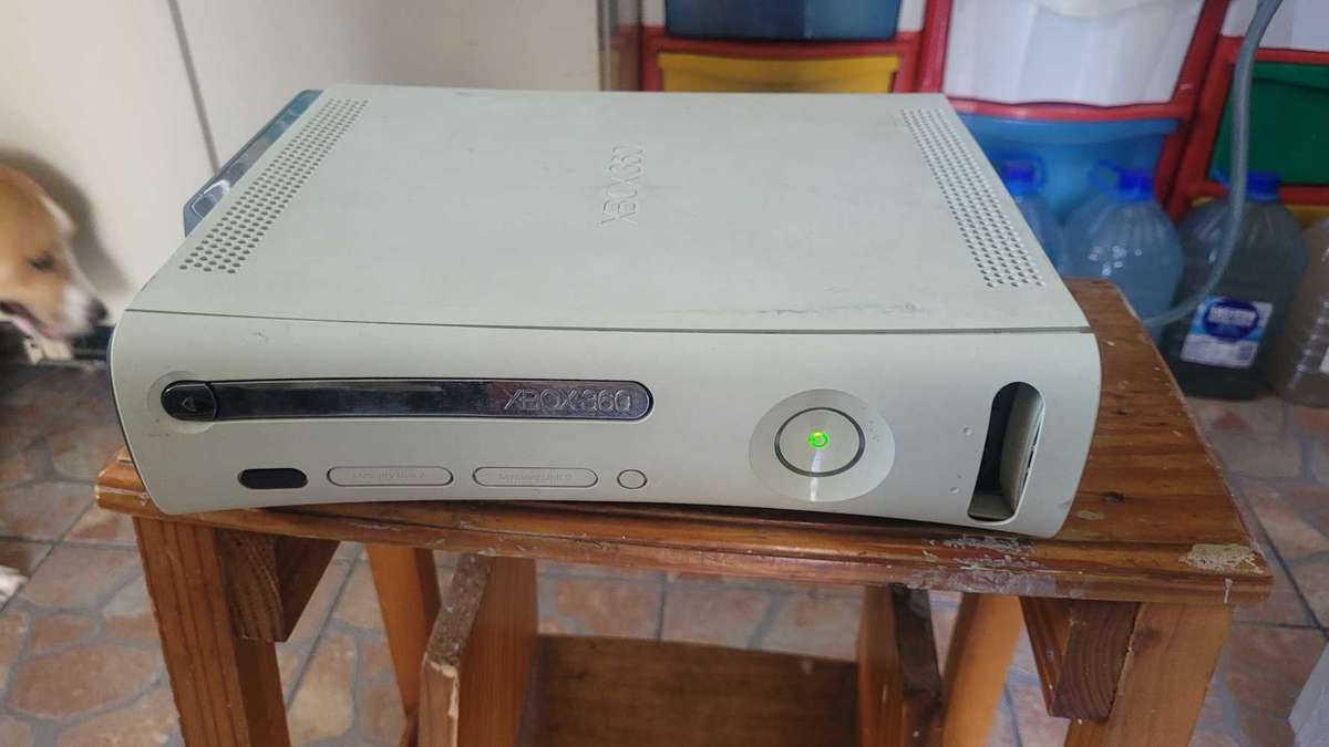 Xbox 360 (Red ring as spares)
