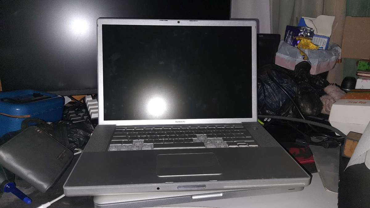 MacBook pro late 2007 As spares