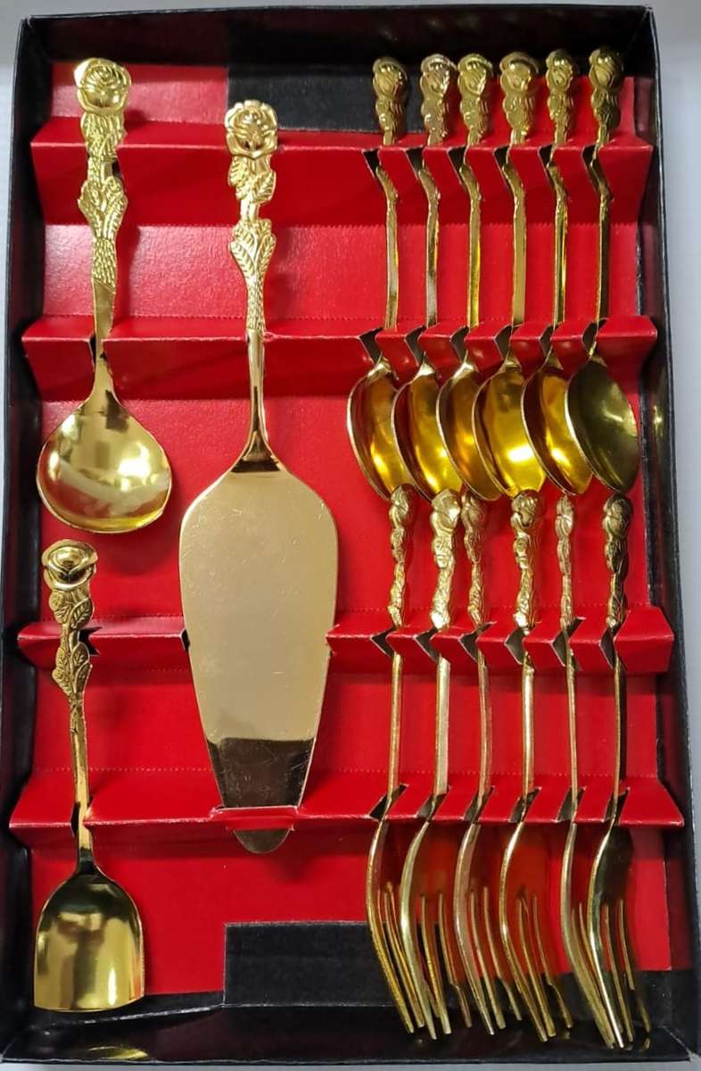 Kaffeebesteck 15-Piece Vergoldet Teaspoons & Cake forks. Germany Rose Pattern