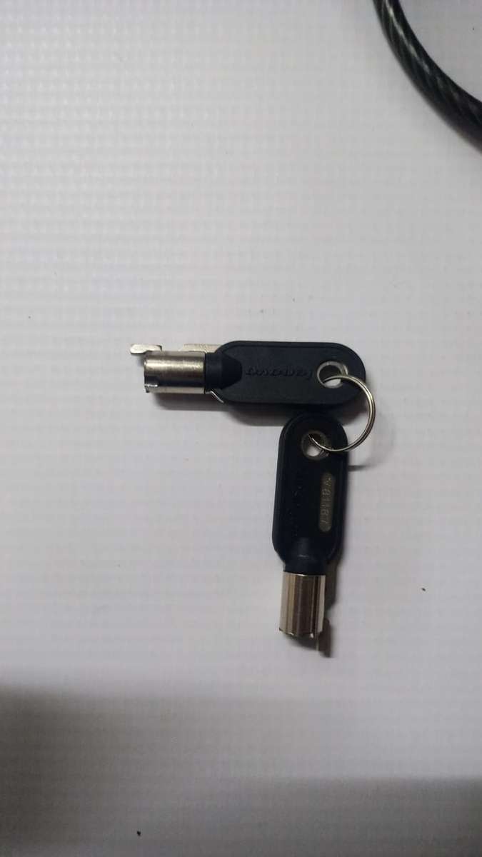 Lenovo Kensington Keyed Laptop/Notebook Lock - Comes with 2 Keys - New