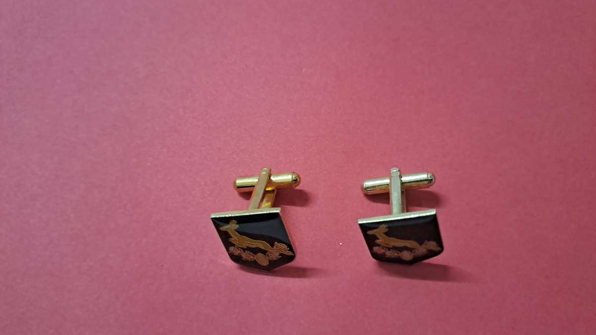 Cufflinks - Springbok Gold color.