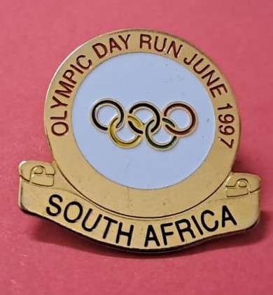 South African Olympic Day Run June 1997 - Gold color - Pin.