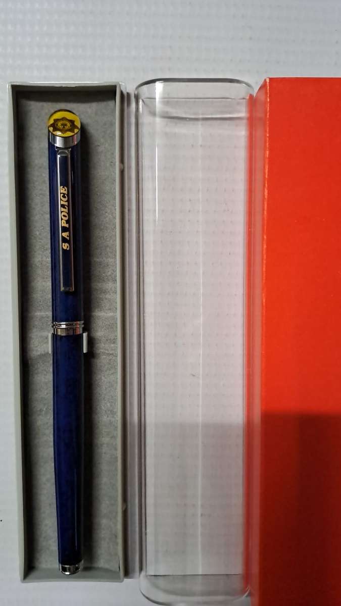 South African Pens 1 x Collectable SA Police Pen. No Ink. + display box (metal/blue)