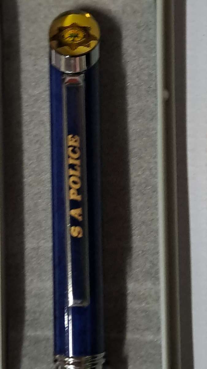 South African Pens 1 x Collectable SA Police Pen. No Ink. + display box (metal/blue)