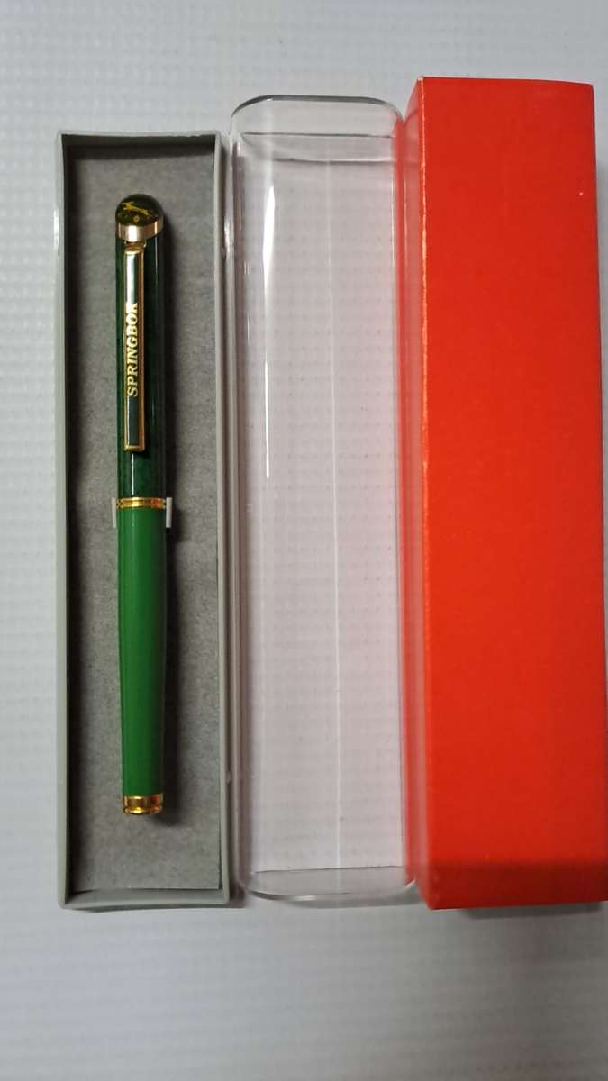 South African Pens 1 x Collectable Springbok Pen. Type 1.  No Ink. + display box (metal/green)