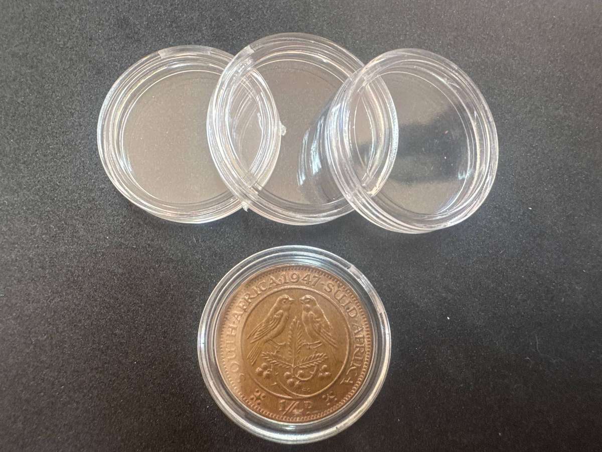 Inner diameter 20.2mm Coin Capsule. Fit Farthing. ( No Coin)