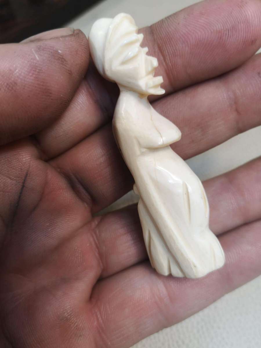 Magnificent Handcrafted African Bone and Ebony Chess Set 30mm x 30mm