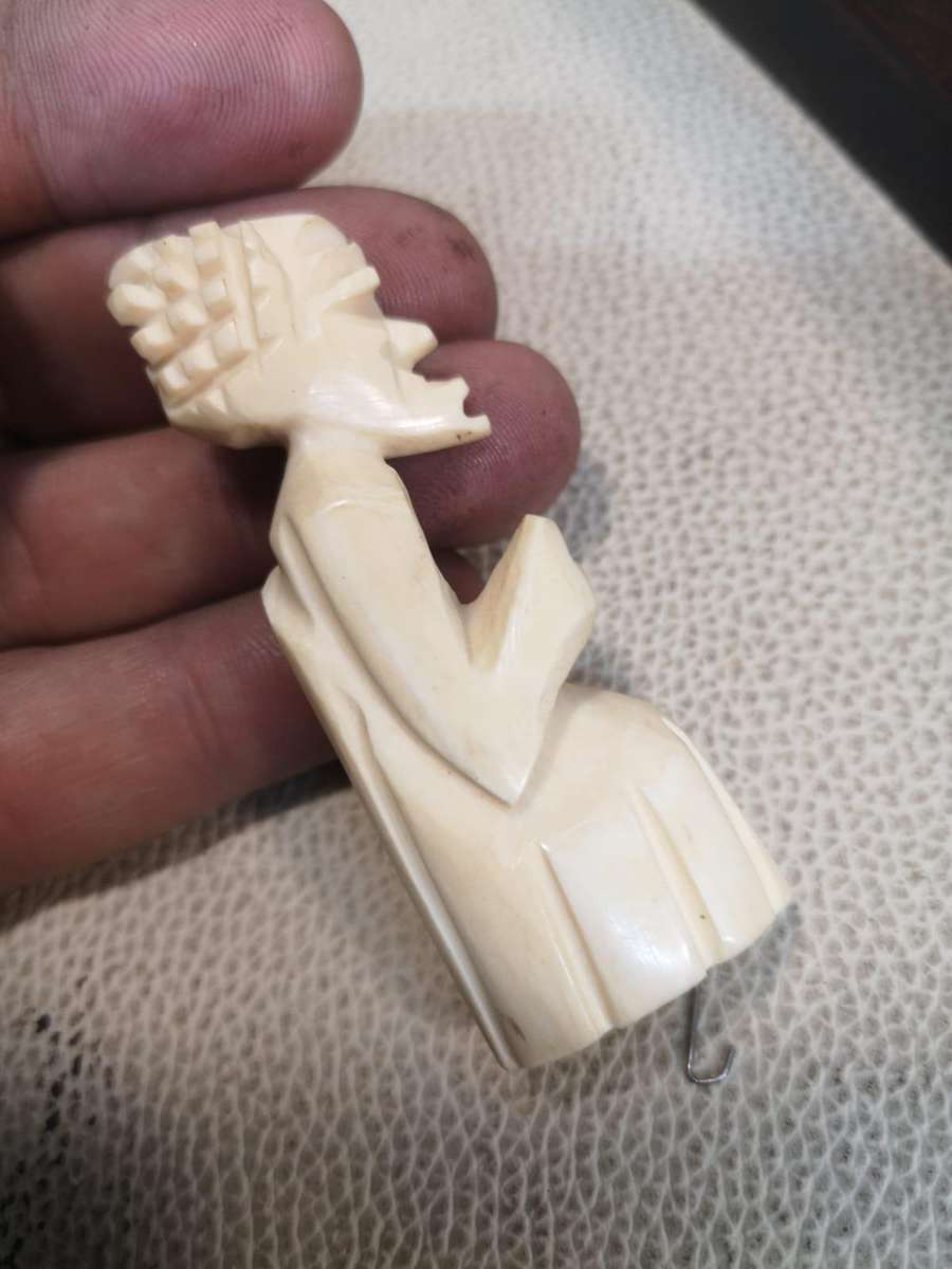 Magnificent Handcrafted African Bone and Ebony Chess Set 30mm x 30mm