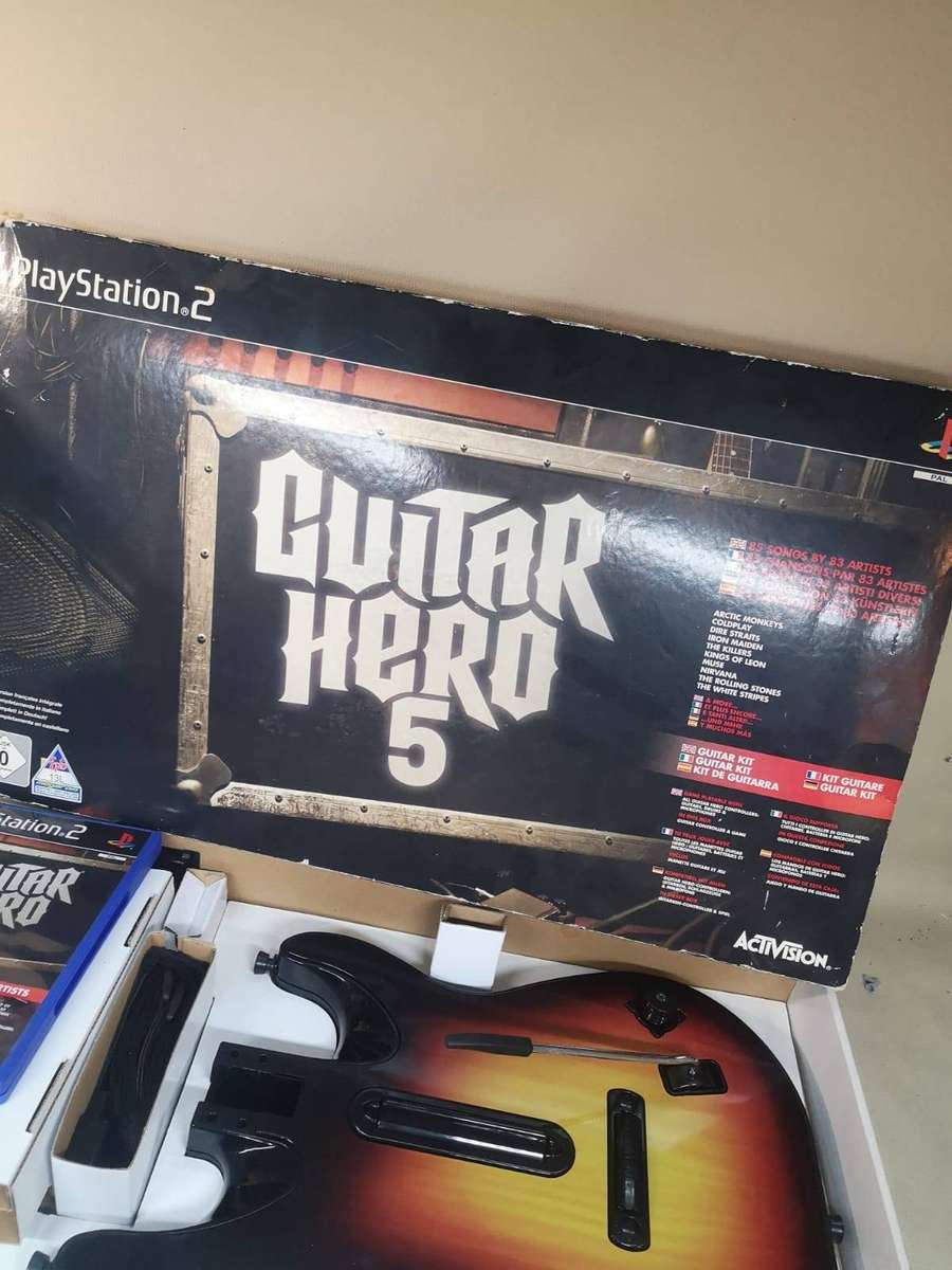 Sony PS2 Guitar Hero 5 GUITAR + GAME (COMPLETE BOX SET) Like New