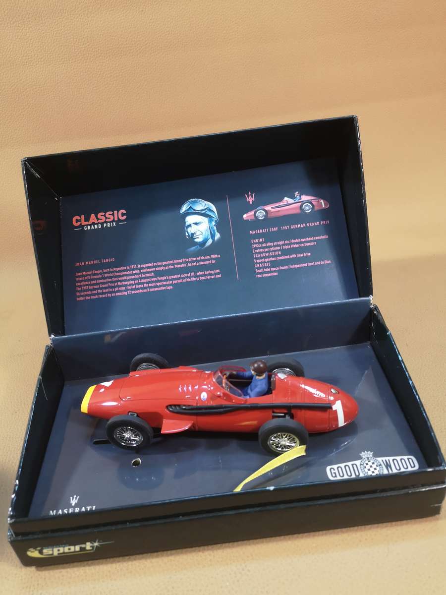 Scalextric Limited Edition 1/32 Juan Manuel Fangio Sport Classic Grand Prix Goodwood Revival Meeting