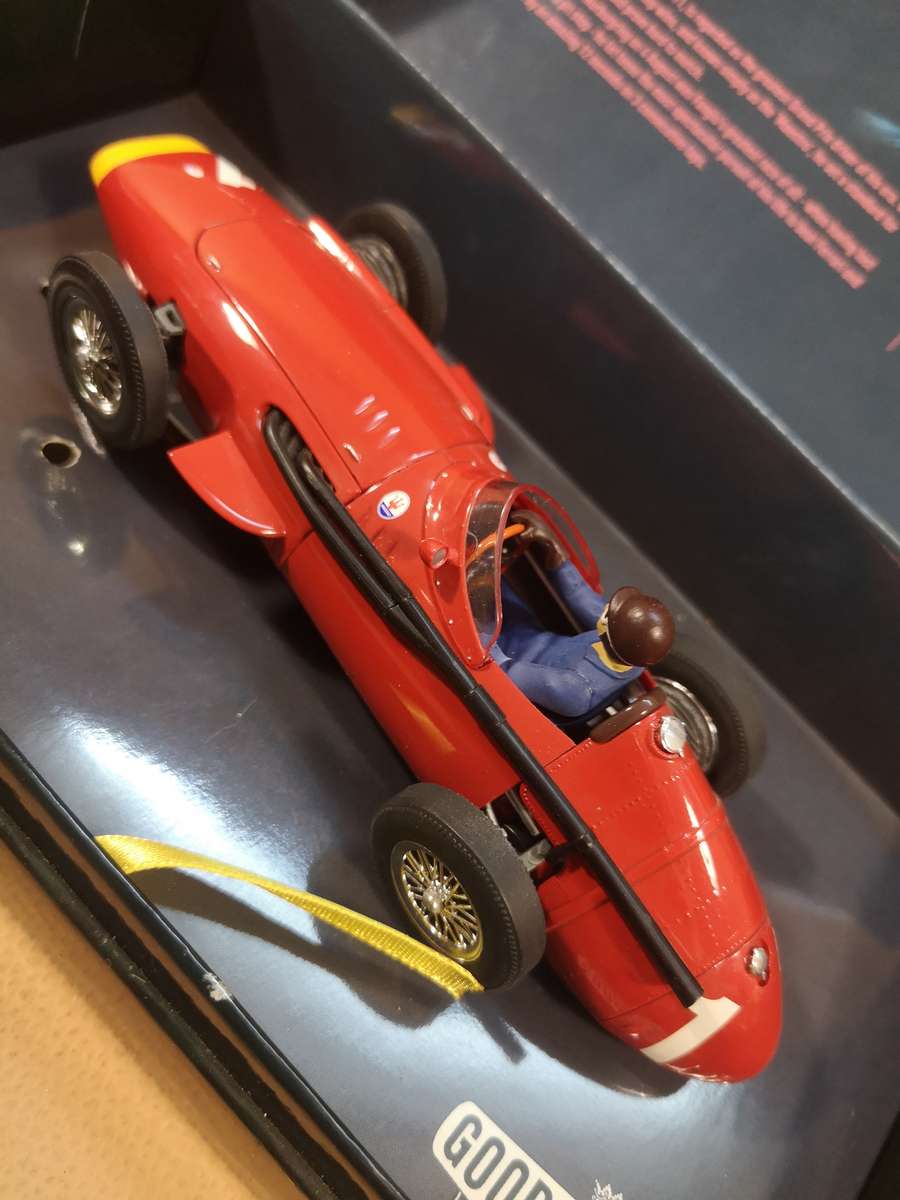 Scalextric Limited Edition 1/32 Juan Manuel Fangio Sport Classic Grand Prix Goodwood Revival Meeting